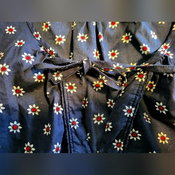 4 for $30 🌈 Tommy Hilfiger tie neck lace insert 3/4 sleeve flower top size XL - Picture 5 of 9